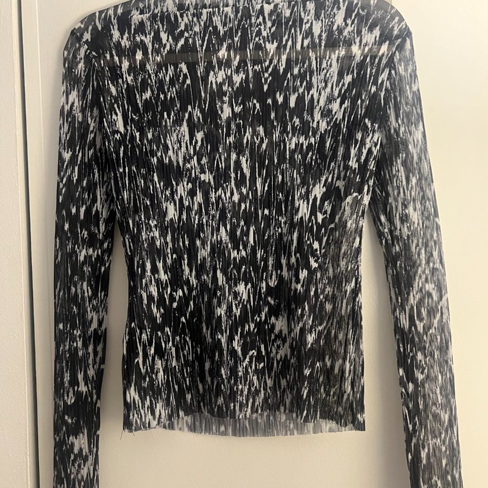 & OTHER STORIES & Plisse Mesh Long Sleeve Top (Black and White)